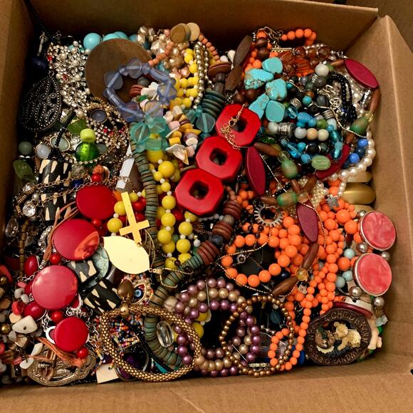 5 LB Mystery Boxes for Jewelry Makers & Treasure Hunters - Picture 2 of 10